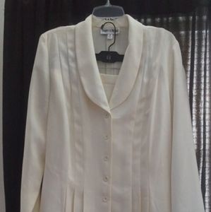 New with tags summer skirt suit!!!!